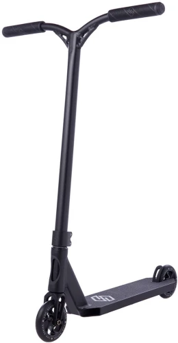 hulajnoga-wyczynowa-striker-lux-pro-scooter-black-1.jpg